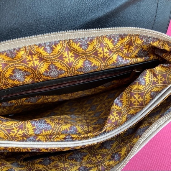 Double Compartment Med .Flapover Crossbody Bag Black / Beige - Picture 6 of 8